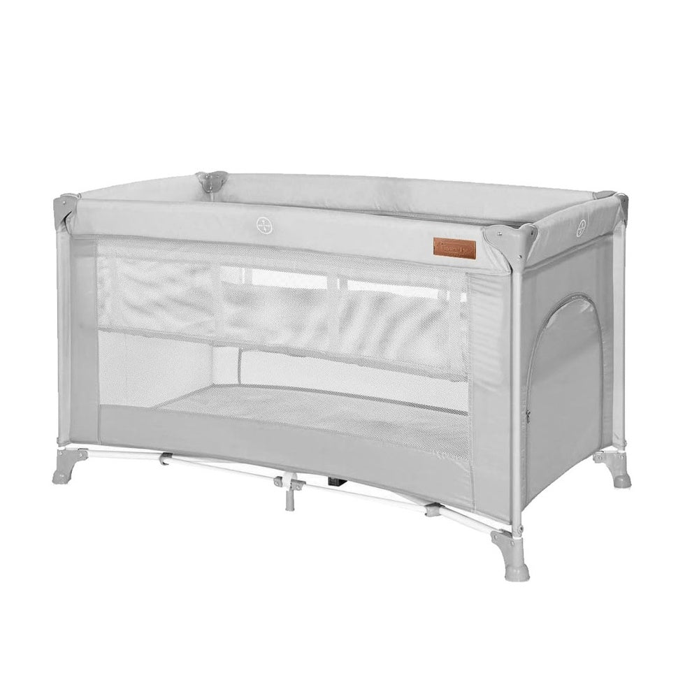 baby 2 in 1 crib and next to me