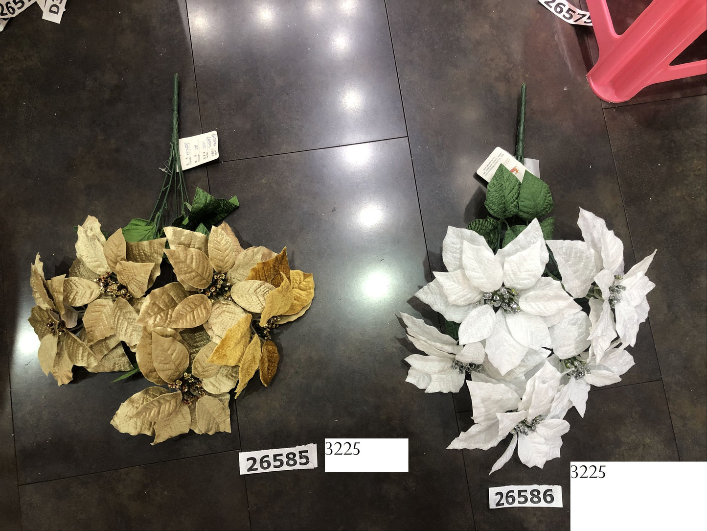 Poinsettia Christmas Bouquet – Gold / White