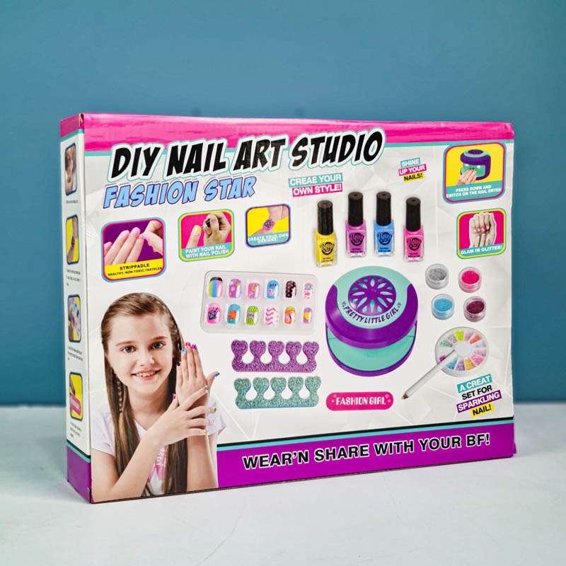 DIY Nail Art Studio