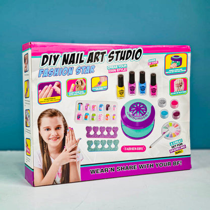 DIY Nail Art Studio