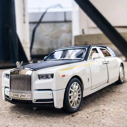 1:24 Phantom Alloy Car Model